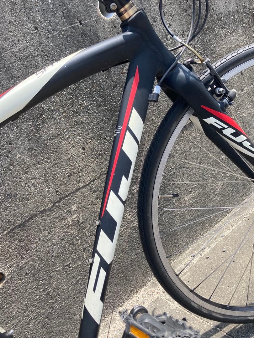 [引き取り限定] FUJI クロスバイク　中古