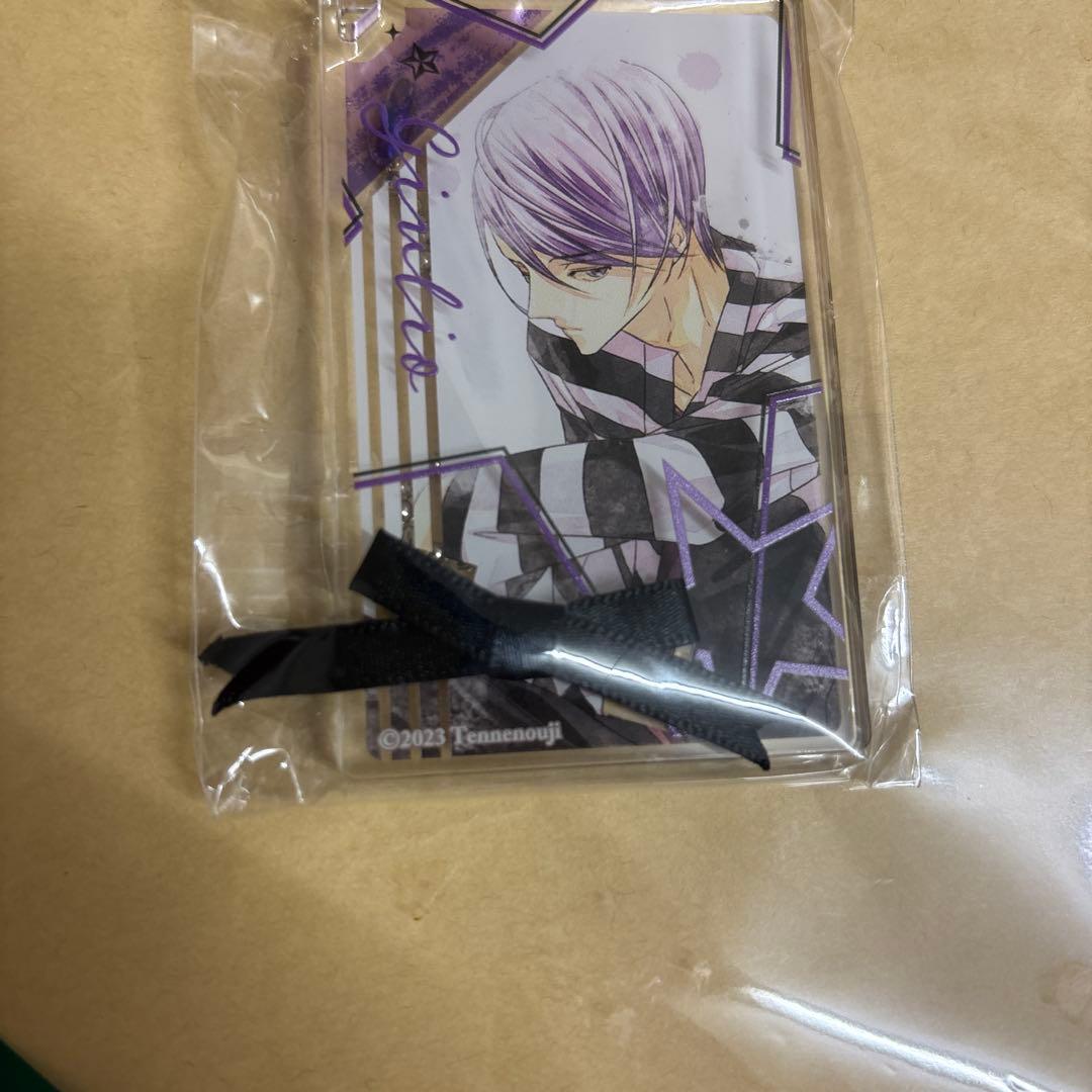 ラッキードッグ1』　リボンタイアクリルプレートキーチェーン　ジュリオ