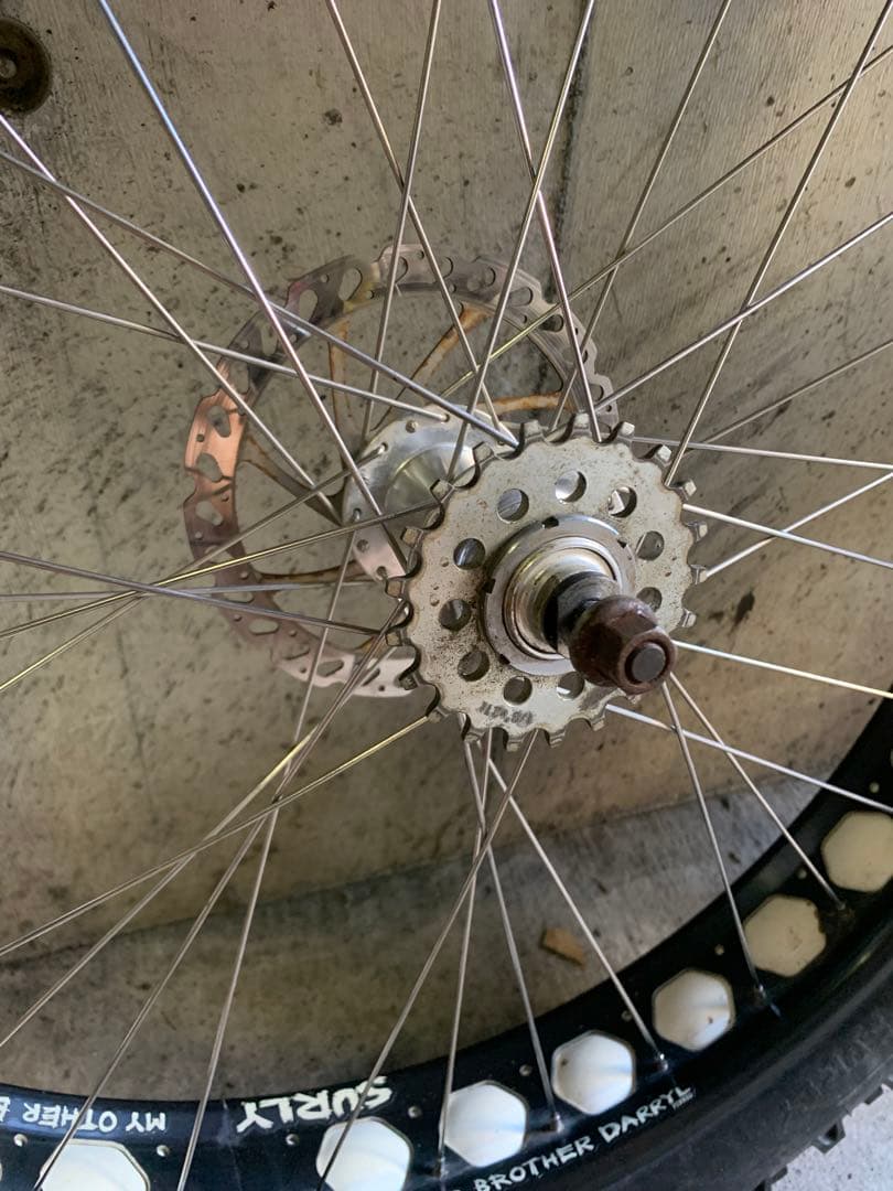 SURLY パグスレイ　Nate 26x3.8ホイールセット