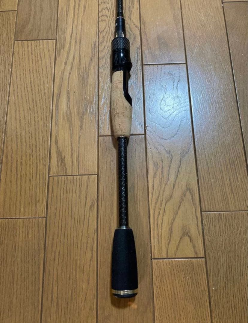 極美品　カレイドセルペンティ　TKSS-64MLビースティンガー エクストリーム