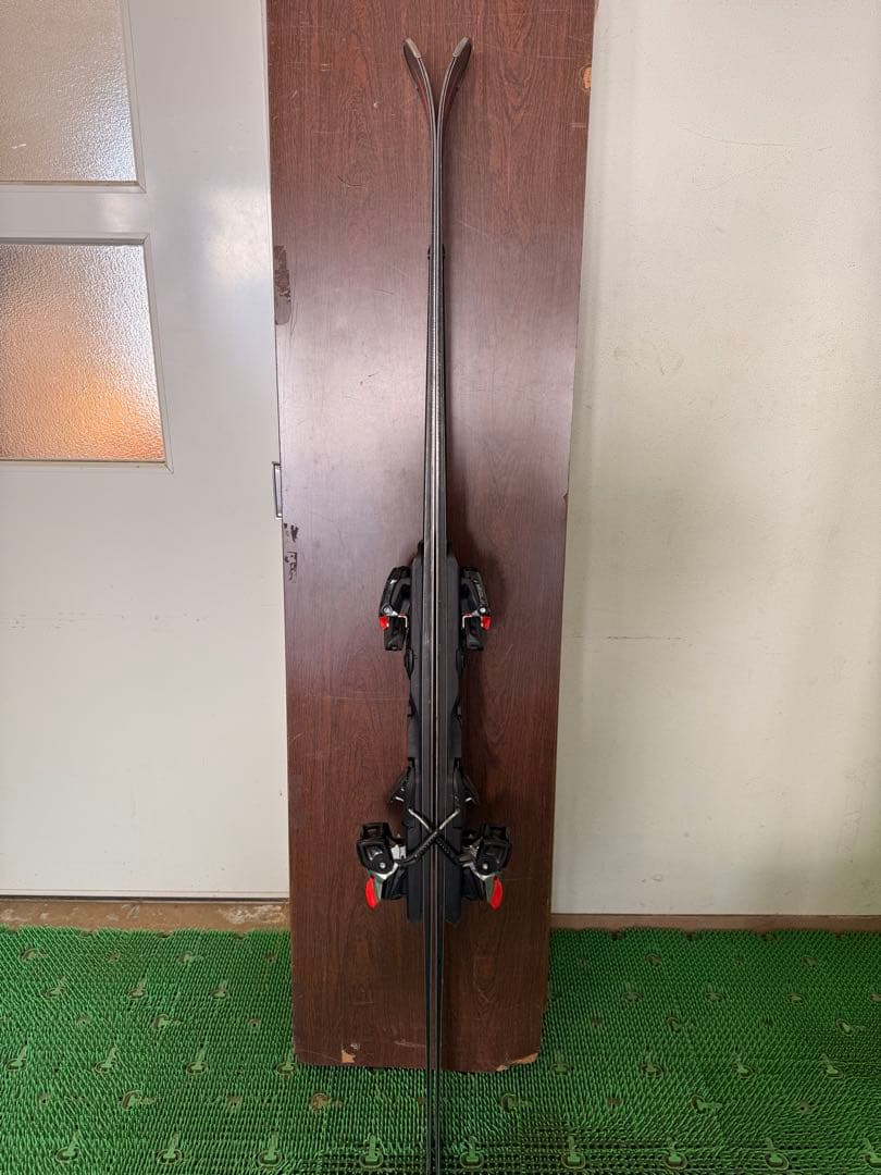 Atomic スキー 168cm 黒/赤　X9I