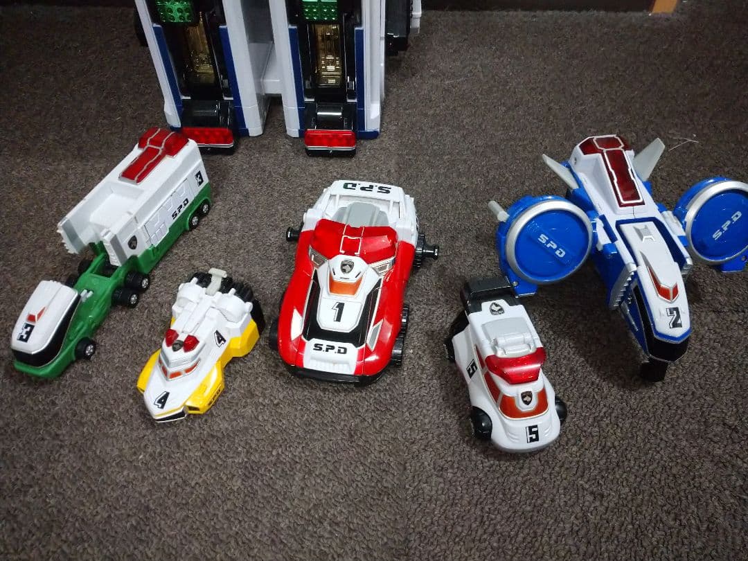 入手困難 ‼️特撮戦隊デカレンジャー　DXデカベースロボ セット