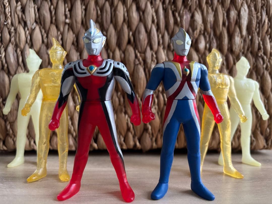 2003映画ウルトラマンコスモスVSジャスティス　フィギュア　全6種　非売品