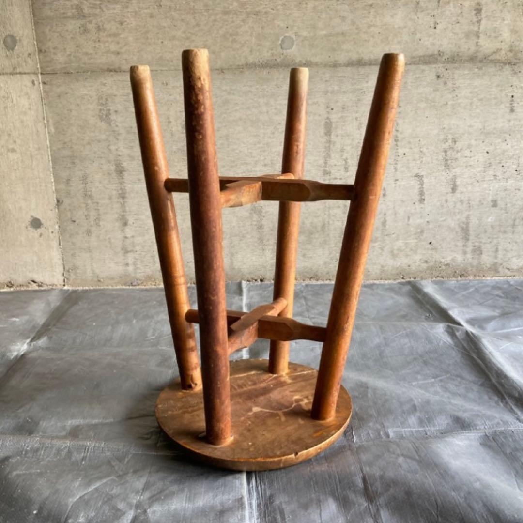 古い味のあるスツール チェア 丸椅子 置物台 飾り台 花台 木製 古道具 レトロ