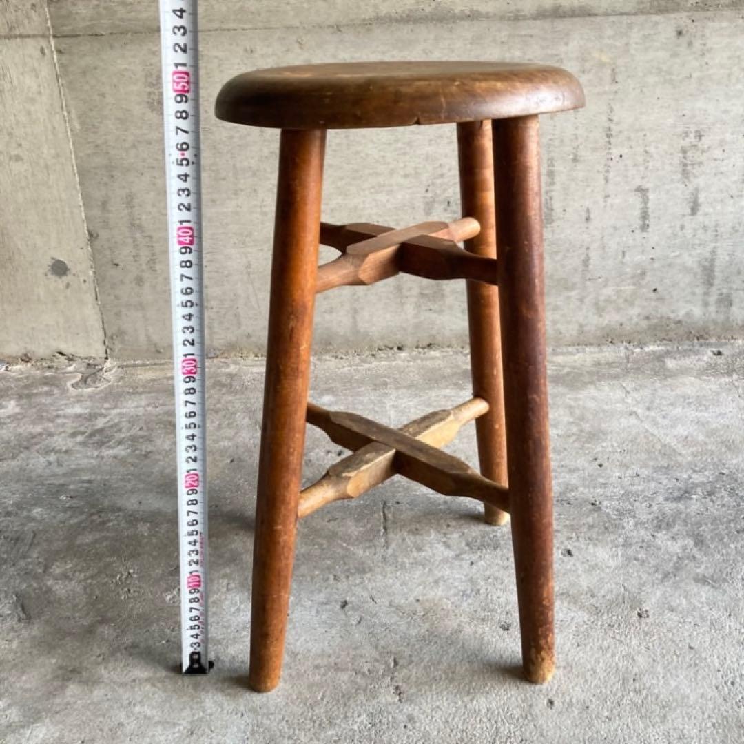 古い味のあるスツール チェア 丸椅子 置物台 飾り台 花台 木製 古道具 レトロ