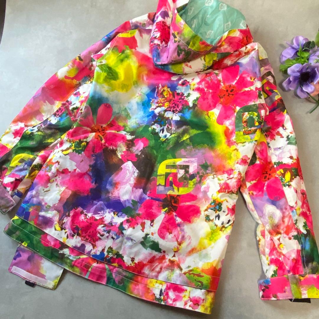 美品newroll派手柄ジャケット×Burton美脚パンツ・スノボウェアM