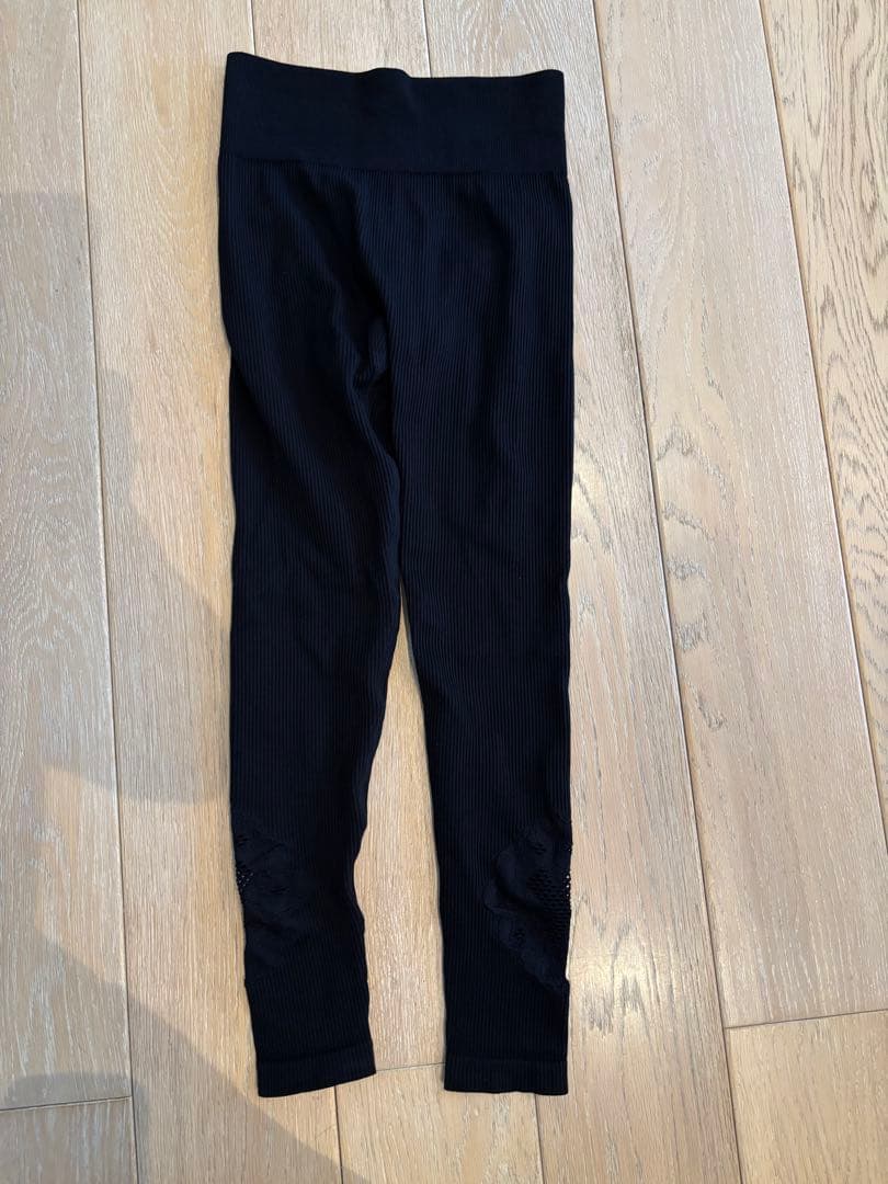 新品未使用SUKALA アクティブデイジーレギンス S ブラック