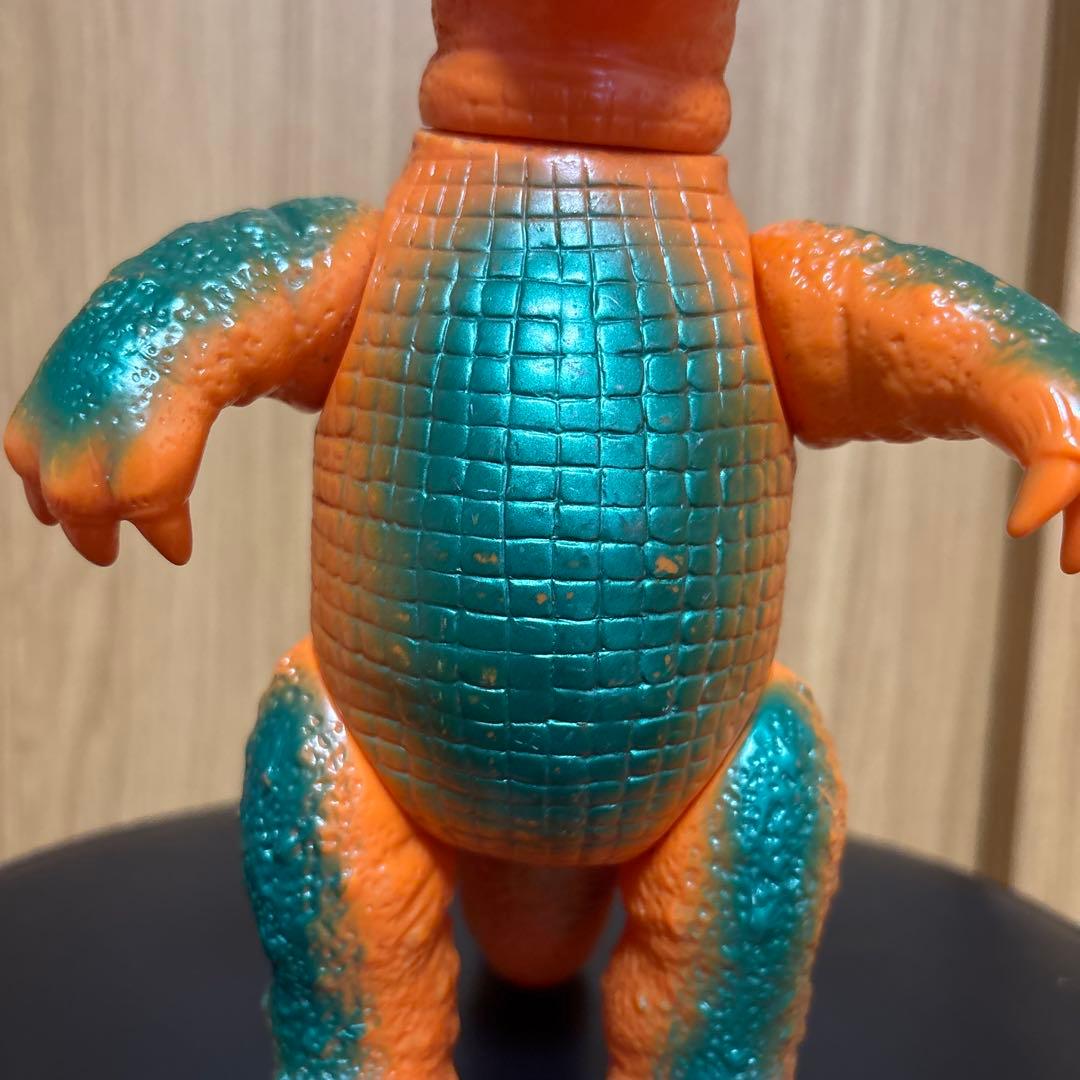 バンダイ 東宝怪獣シリーズ ブルマァク バラゴン オレンジ成型