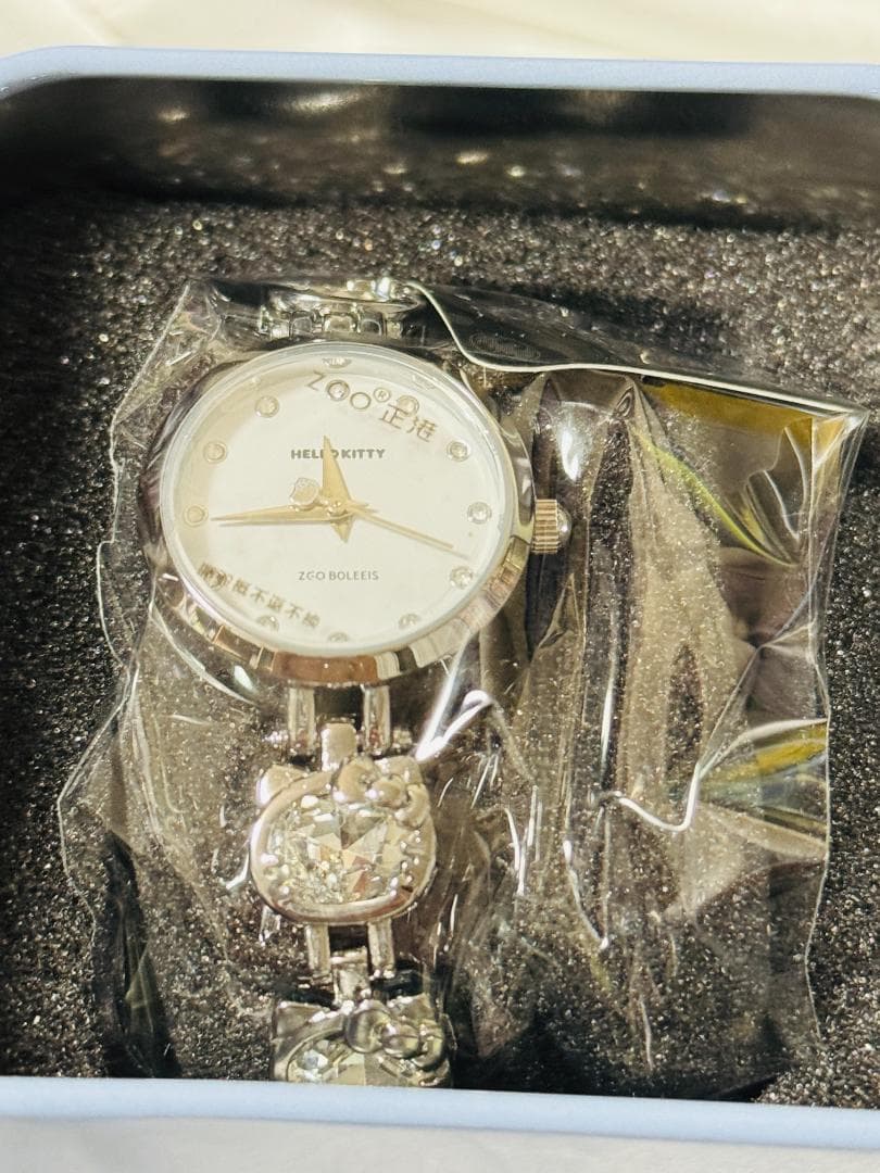 キティちゃん アナログ シルバーメタルクリスタル 腕時計 限定 海外 コラボ