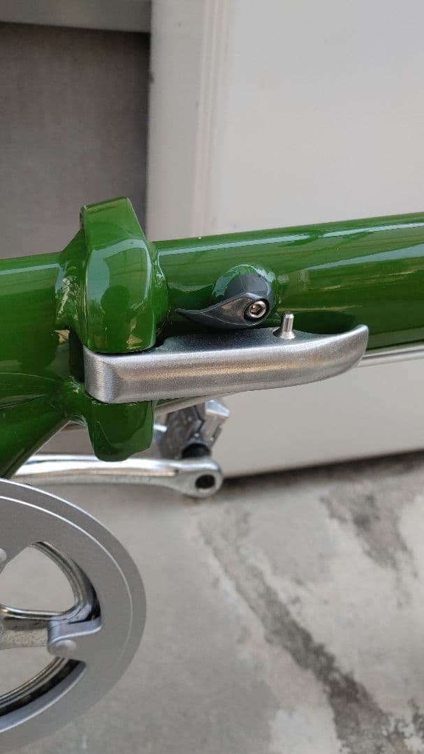 送料無料‼️車載可能❕FIAT 折りたたみ自転車 ミニベロ ダホン社製OEM