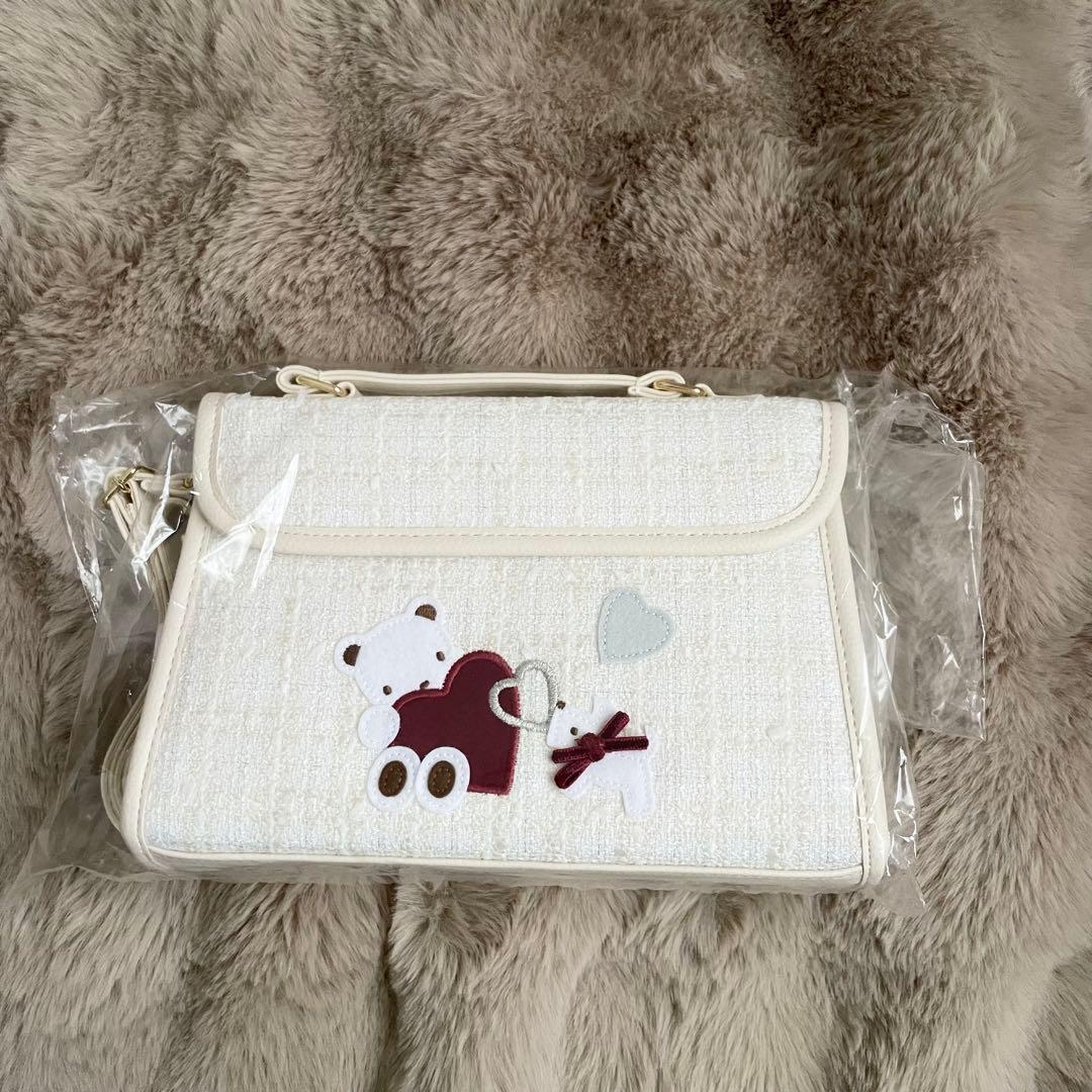 ファミリア ショルダーバッグ クリスマスコレクション2025【完売品新品未開封】