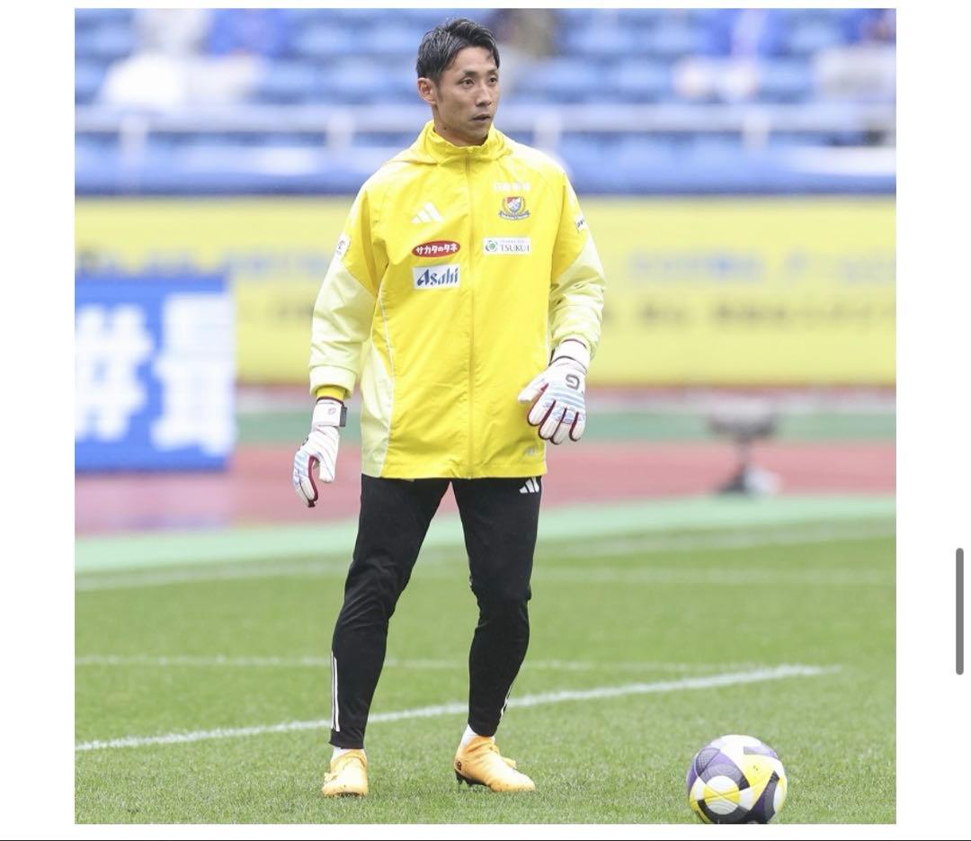 横浜F・マリノス 2025 オールウェザージャケット GK 寒い時期の観戦に！