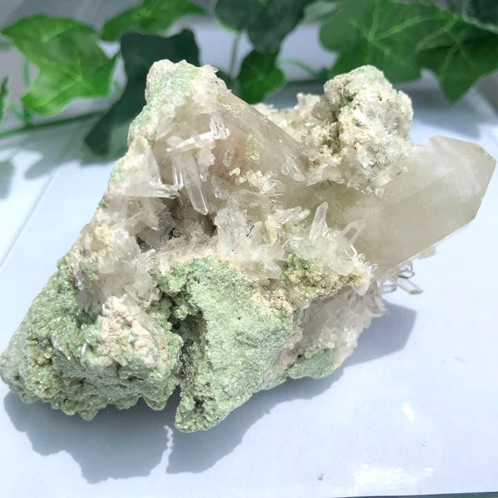 ロシア産 モスコバイト共生水晶クラスター N285