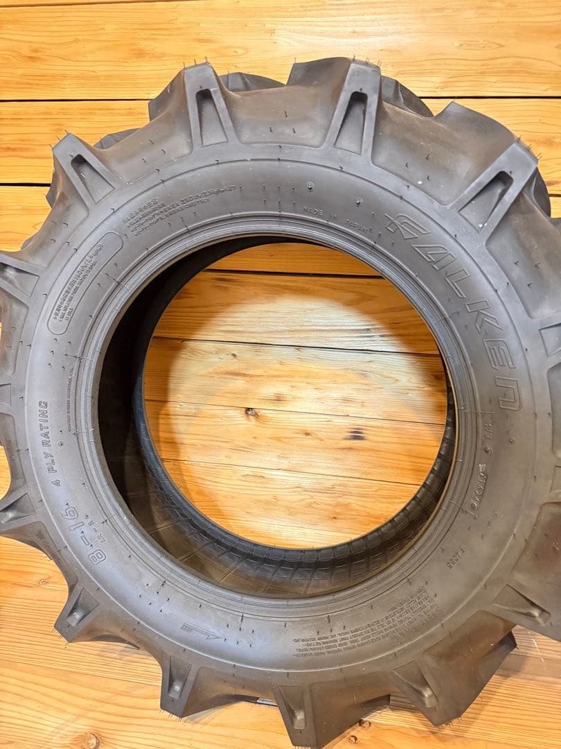 ✨トラクター前輪用タイヤ新品✨
