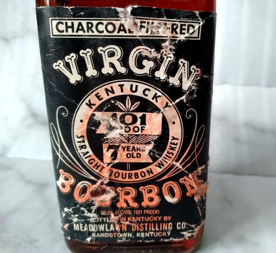ウ*ー様 【古酒・未開栓】バージンバーボン　VIRGIN BOURBON 7年