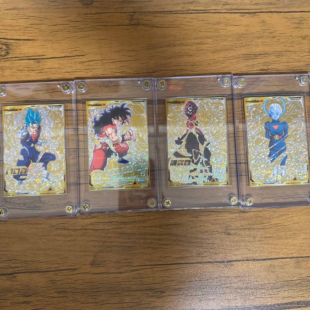 金箔ベジット、ヤムチャ、暗黒仮面王、大神官