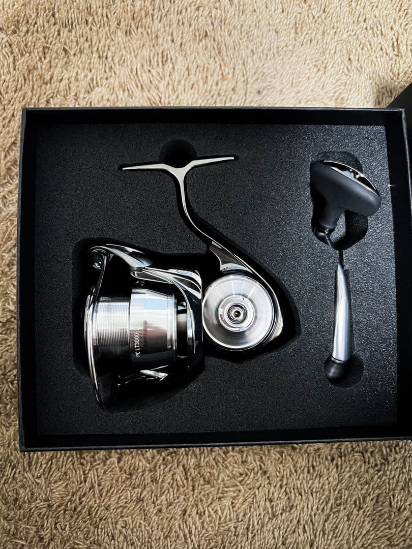 【未使用】ダイワ　22イグジスト PC LT3000XH【付属品完備】