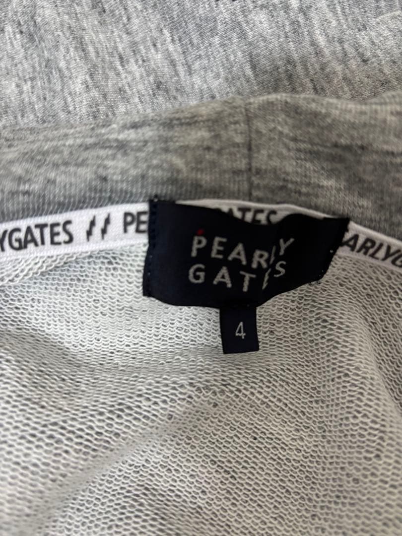 パーリーゲイツ　ピカチュウコラボパーカー　グレー　サイズ4