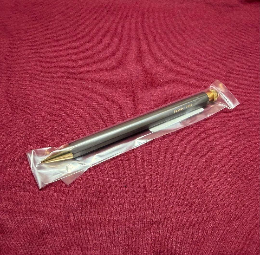 新品未使用　伊東屋限定　カヴェコスペシャル　オリーブブラウン　ペンシル0.5ｍｍ