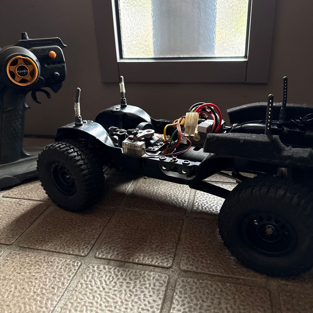 オフロードラジコンカー ブラシモーター付き