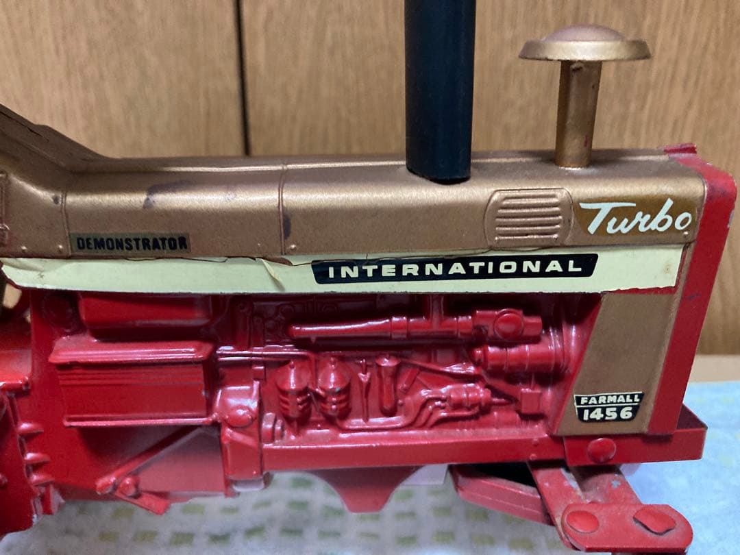 インターナショナル　トラクター　1456