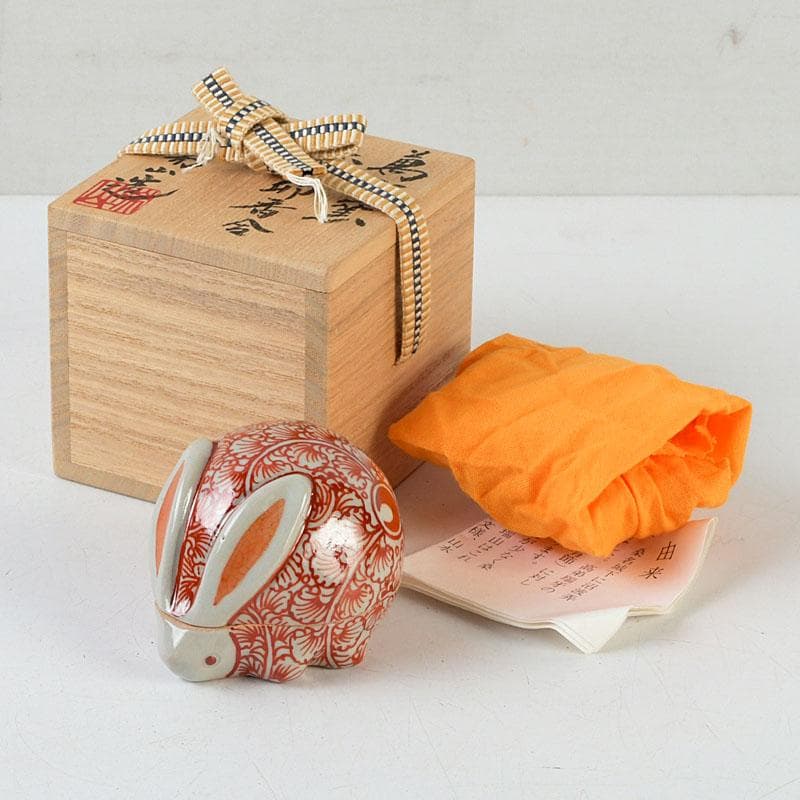 ニコニコ　茶道具　萬古焼　加賀瑞山造　赤絵卯香合　共箱　V　9753