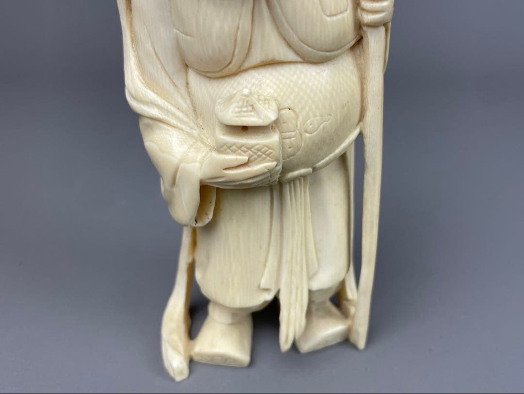 カバ牙風 芯彫 高さ約15cm 約382g 高級素材 毘沙門天 七福神 仏像