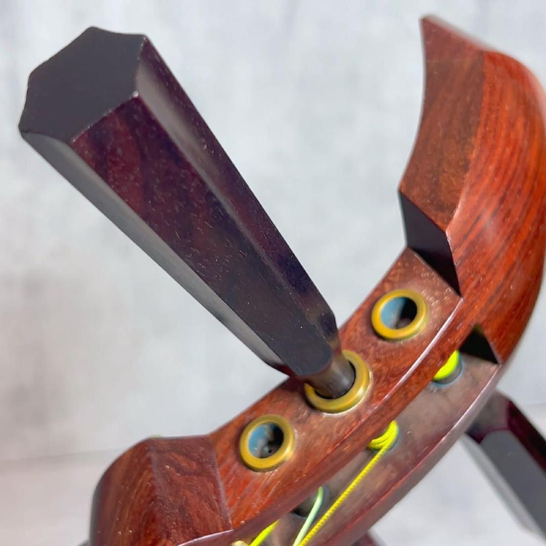 津軽三味線 紅木 東さわり　太棹　和楽器 弦楽器 ハードケース 三味線