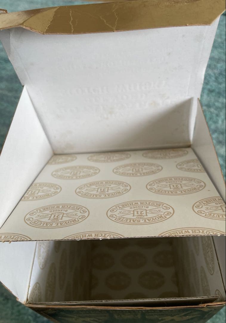 ウイスキー  Salute 21 Year Old 700ml