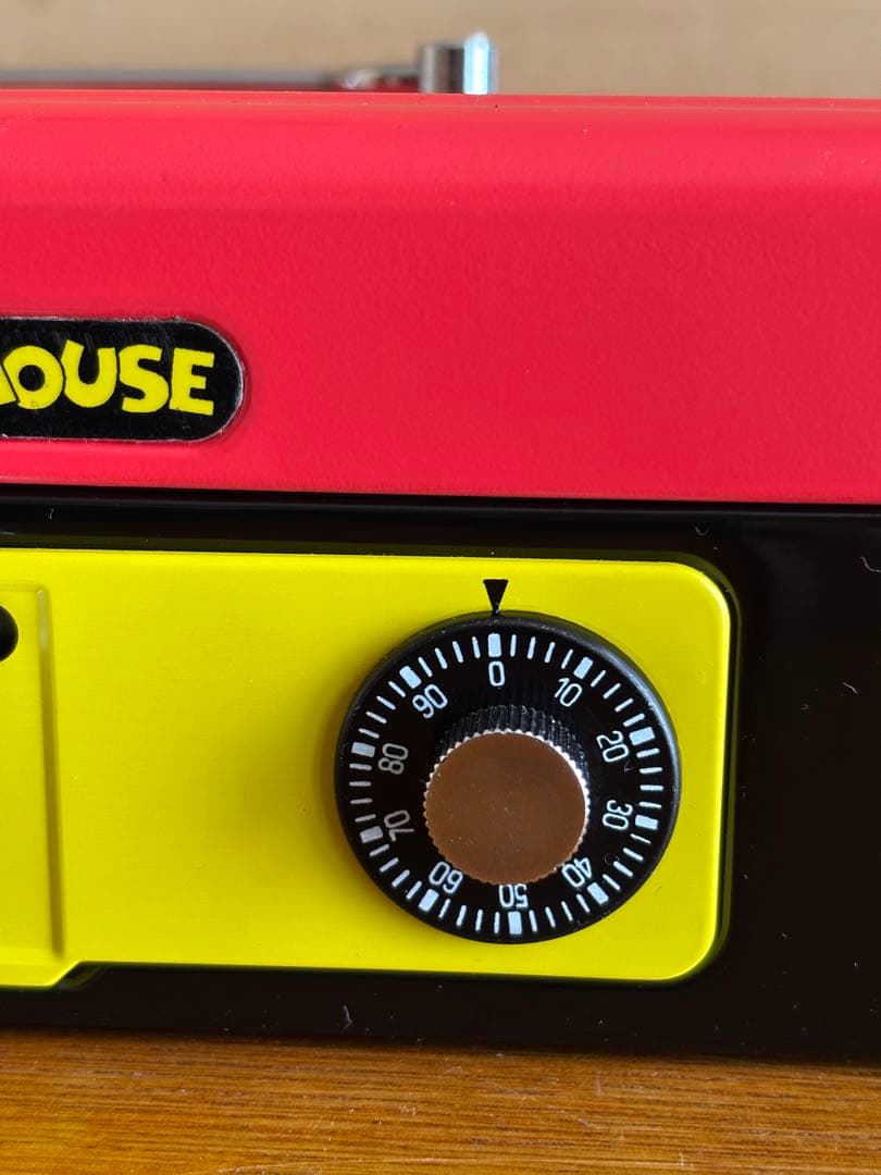 【美品・希少！】ミッキーマウス　ミニ金庫　手持ち金庫