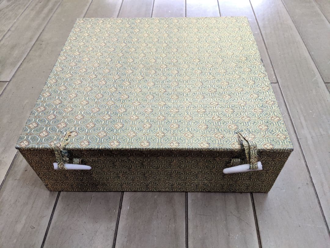 【中国高級美術】赤瑪瑙 飛ぶ馬の置物 台座付 箱付き 鑑賞