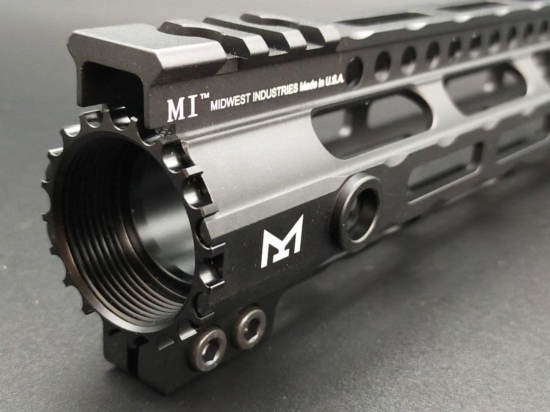 MIタイプ　M-Lok　12.5インチ　軽量化　ハンドガード　BK
