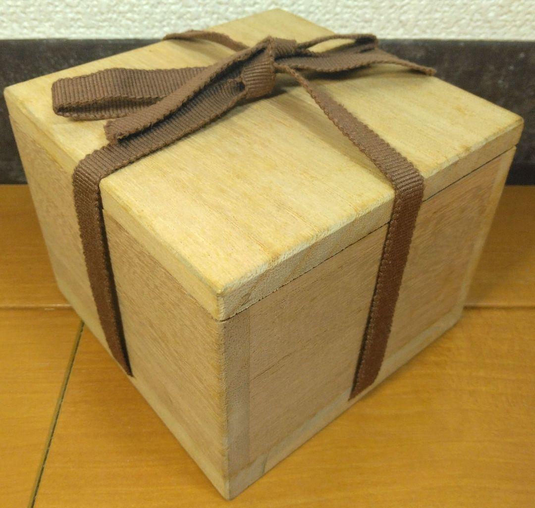 人間国宝 金城次郎 壷屋焼ぐい呑 栞 共箱 美品 やちむん 紐付箱 壺屋焼