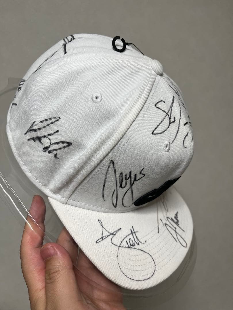 NIKE ローリーマキロイ他サイン入りホワイトキャップ