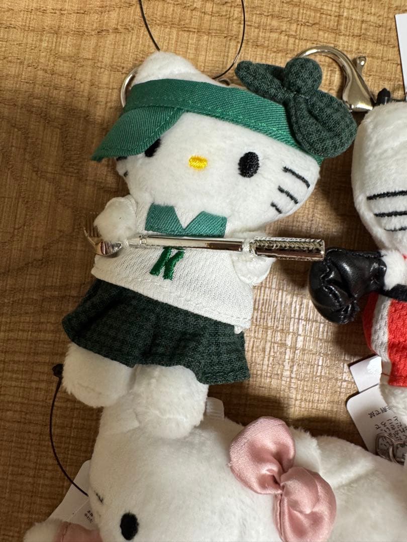 【新品】ME％ × Hello Kitty 限定コラボ マスコット 全27種