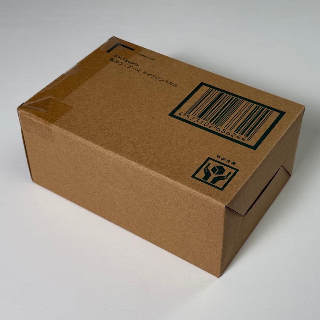 S.H.Figuarts (真骨彫製法)仮面ライダーW サイクロンスカル