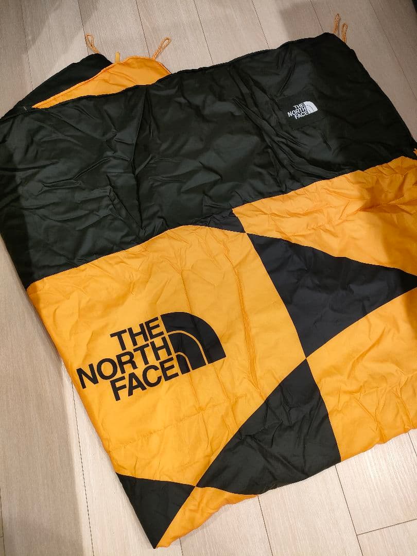 新品 ノースフェイス ブランケット ゴールドジオドームプリント