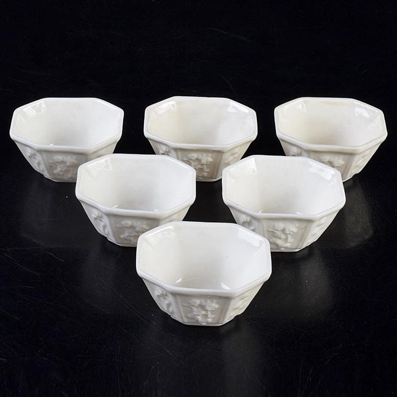 中国　徳化窯白磁　花刻　八角煎茶碗　六客　箱付　M　9027E