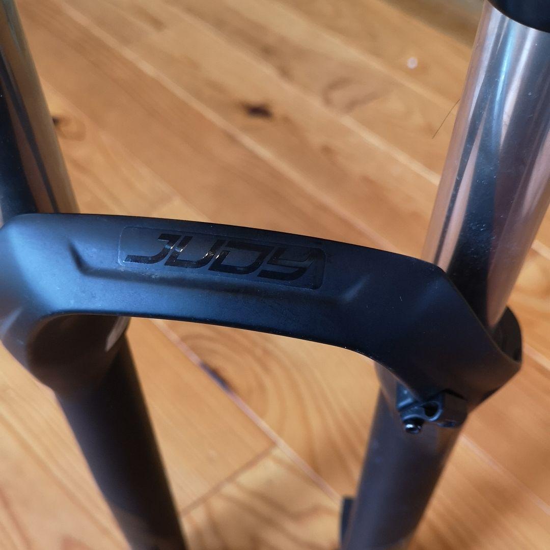 ロックショックス　JUDY