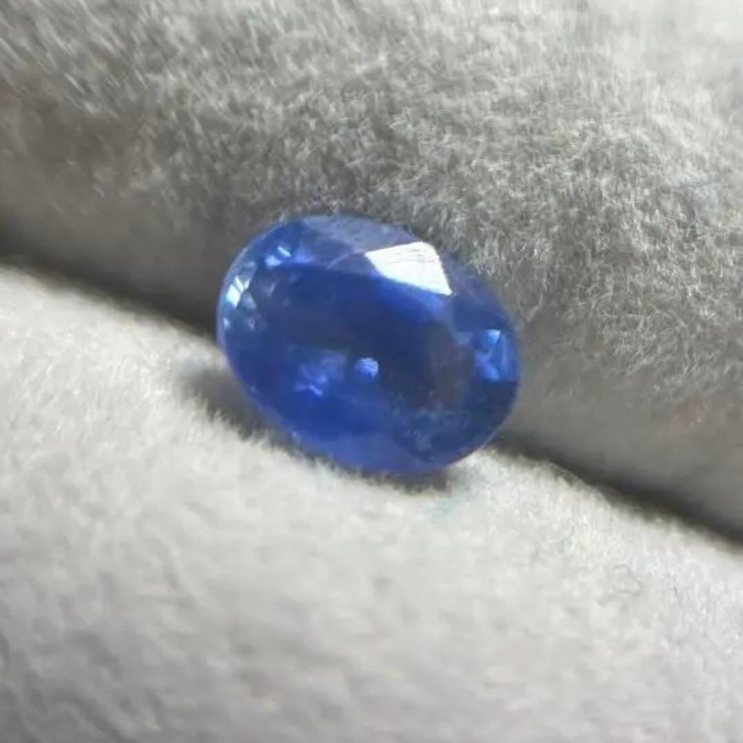天然カシミールカラーサファイア 1.076ct