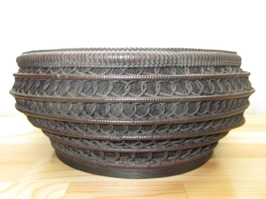 送料込【逢絢亭】茶道具 水屋道具 炭斗 唐物写 輪組炭斗 篭師 竹笠斎 共箱入り