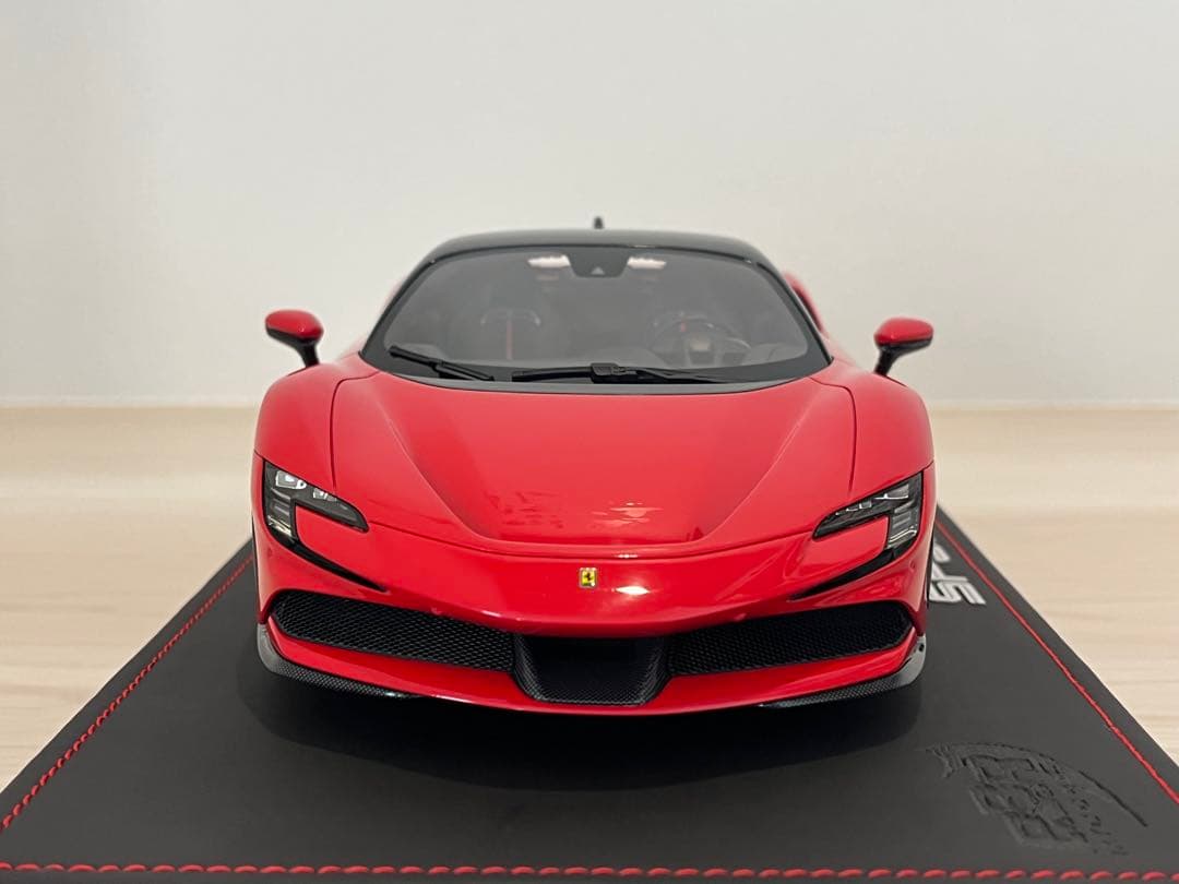 BBR 1/18 ポルシェSF90 Stradale 105/449台限定モデル
