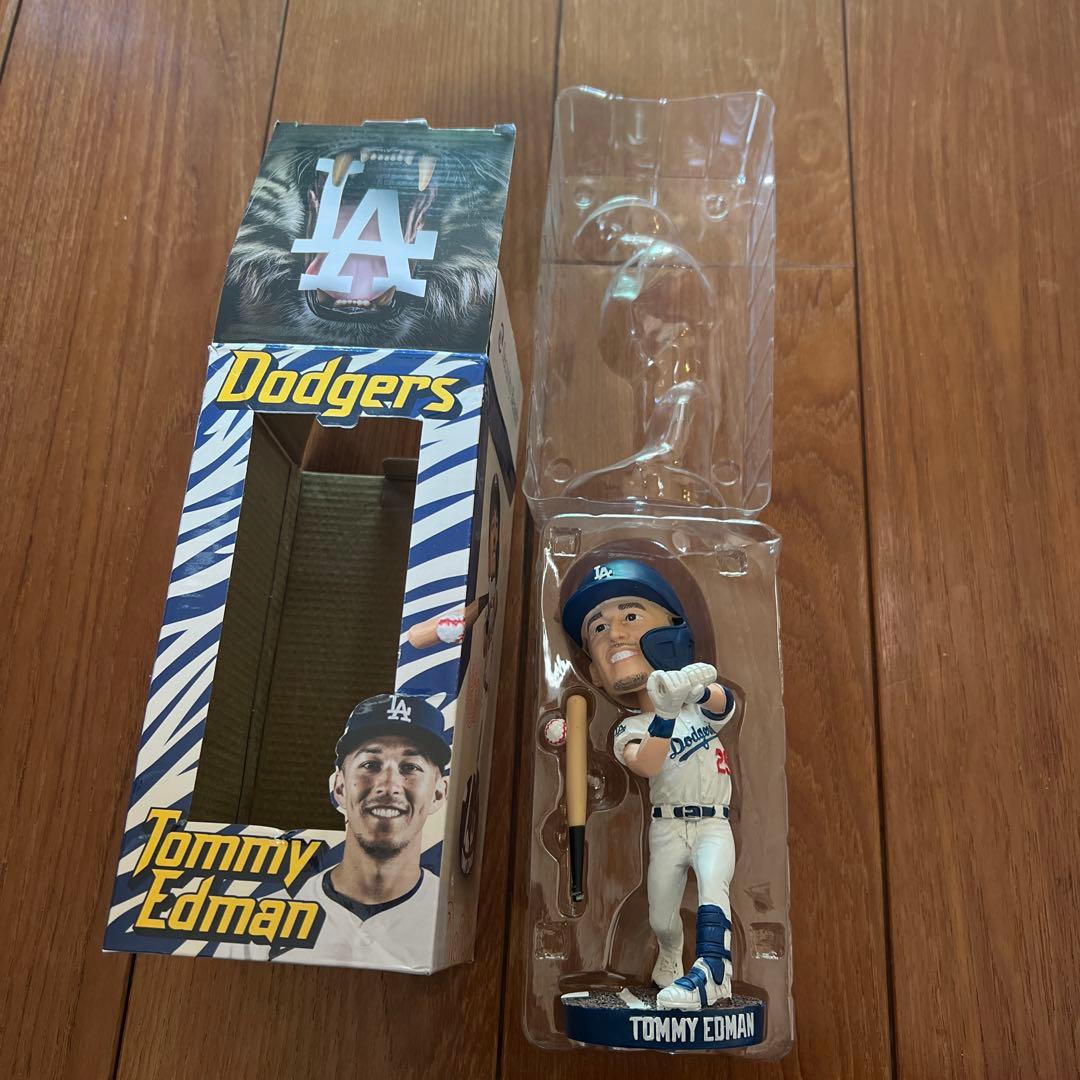 ドジャース　トミー・エドマン フィギュア 25
