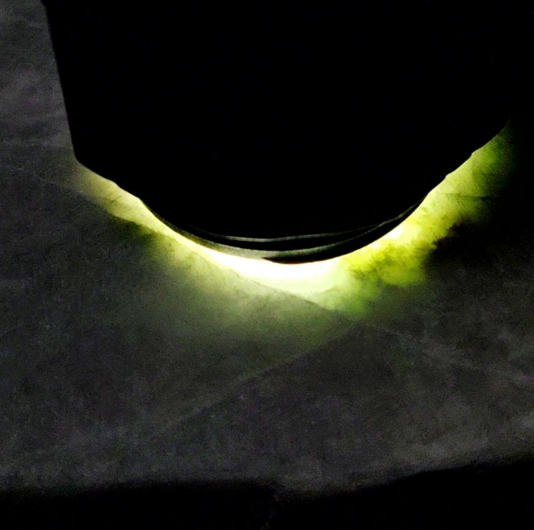 ★翡翠原石★糸魚川硬玉【小滝灰ラベ・転石・切り出し❶1319ｇ】