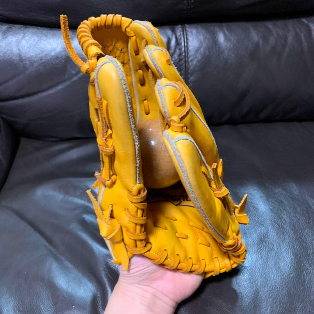 ミズノ　プロフェッショナル　斎藤佑樹モデル　軟式投手用グローブ