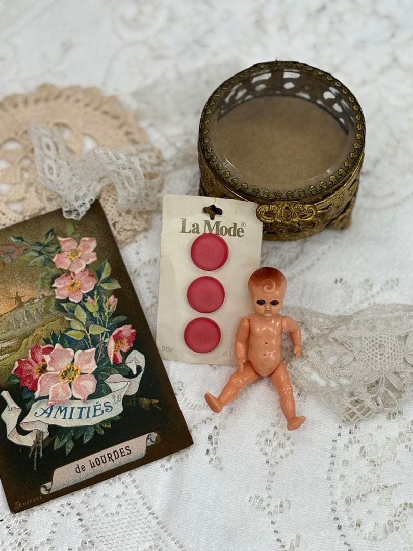 ⭕️お得なSET アンティーク小物入れとドール、ボタンセット