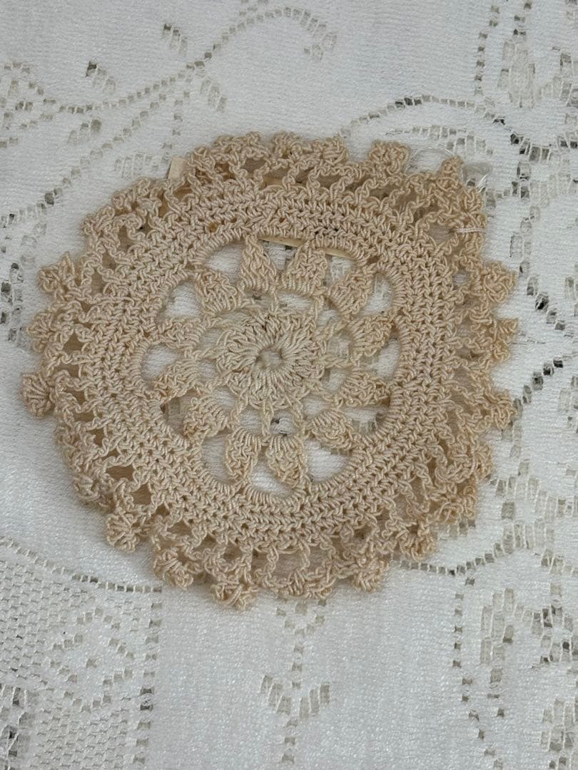 ⭕️お得なSET アンティーク小物入れとドール、ボタンセット