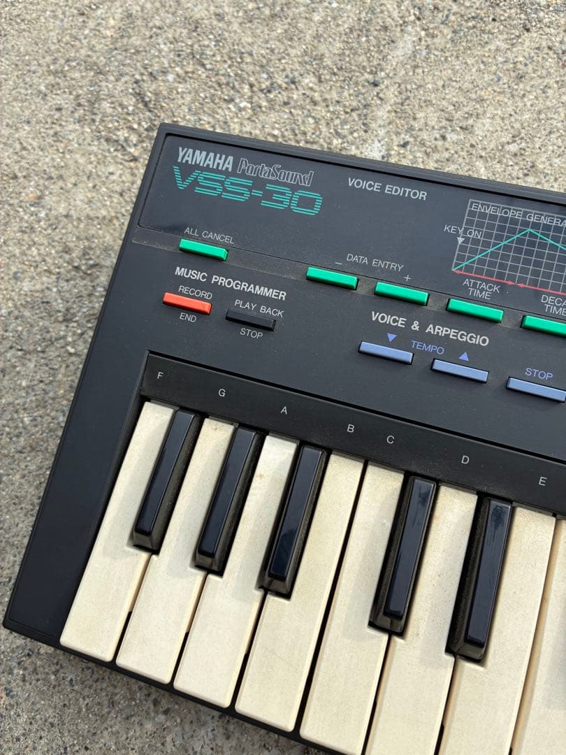 レア　美品動作確認済　ヤマハ　ボイスサンプラー　VSS-30 シンセサイザー