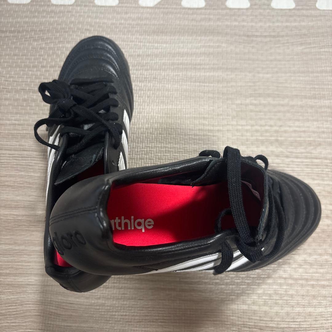 パルティーク サッカーシューズ ブラック/ホワイト