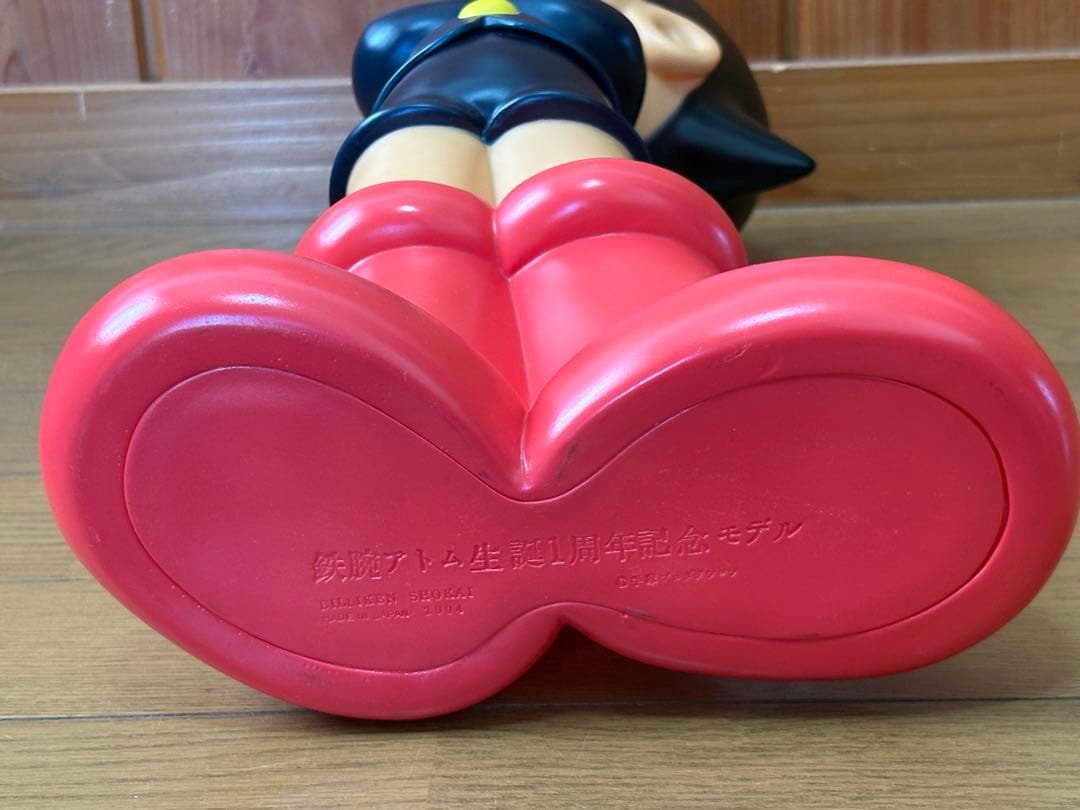 鉄腕アトム生誕1周年記念モデル　ビリケン商会謹製2004年日本製　高さ約40cm